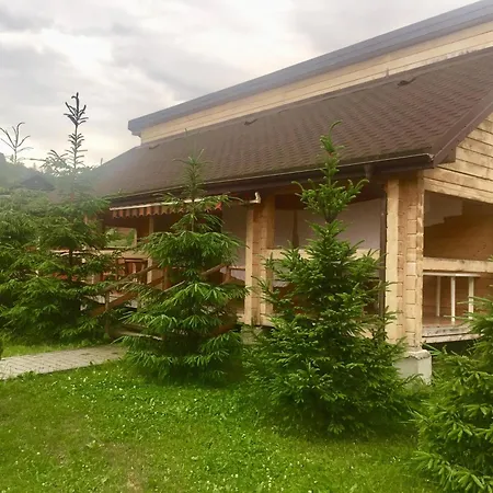 Zolota Pidkova & Forest Appartement